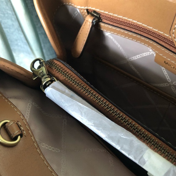 Michael Kors Mercer Bag in Admiral NWOT - Picture 3 of 7